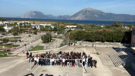 Το 9ο Γενικό Λύκειο Πατρών στις κινητοποιήσεις με σύνθημα «ΔΙΕΚΔΙΚΩ ΤΟ ΑΥΡΙΟ»
