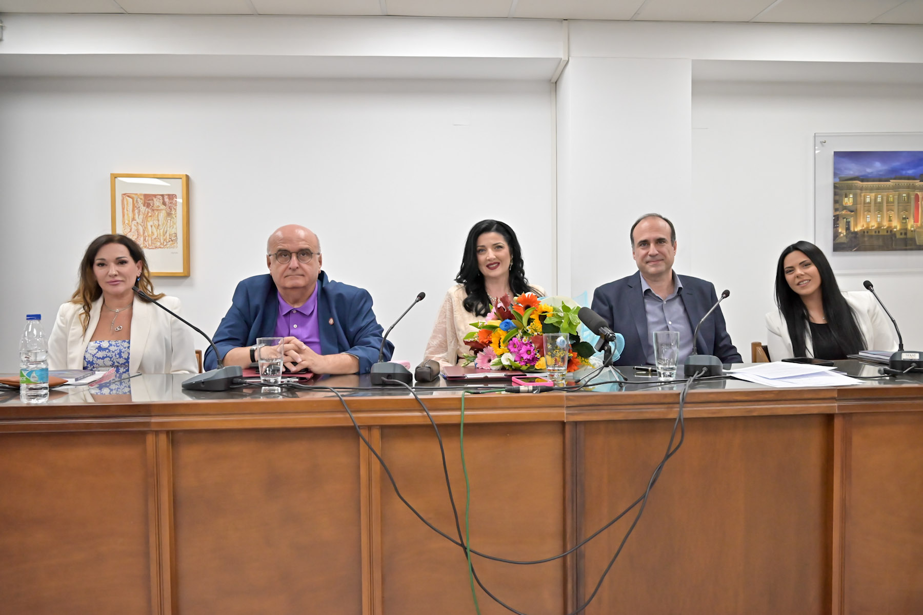 Πάτρα: Με μεγάλη συμμετοχή η παρουσίαση του βιβλίου «Αλφαβητικές Πολιτείες» της Πηνελόπης Λαμπούση ΦΩΤΟ 13 Πάτρα: Με μεγάλη συμμετοχή η παρουσίαση του βιβλίου «Αλφαβητικές Πολιτείες» της Πηνελόπης Λαμπούση ΦΩΤΟ