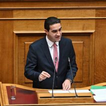 «Αναποτελεσματική η Κυβέρνηση σε όλα τα μέτωπα» 2 «Αναποτελεσματική η Κυβέρνηση σε όλα τα μέτωπα»