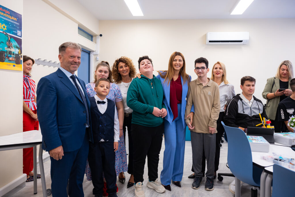 Εγκαινιάστηκε το Κέντρο Καινοτομίας Δυτικής Ελλάδας στην Πάτρα ΦΩΤΟ