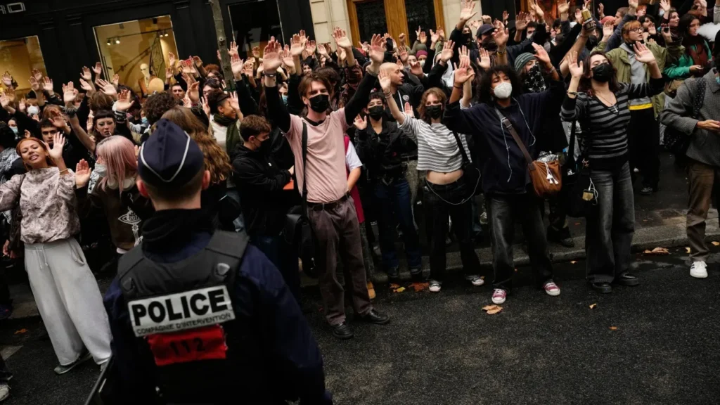 Βέλγιο: Κινητοποιήσεις μαθητών με φωτιές και χρήση δακρυγόνων ΒΙΝΤΕΟ