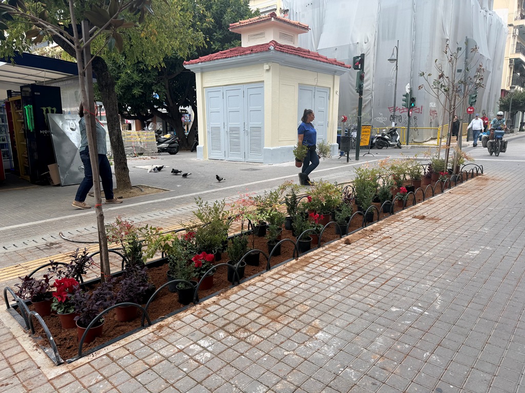 Πάτρα: Ο πεζόδρομος της Μαιζώνος παίρνει σταδιακά την τελική του μορφή ΦΩΤΟ