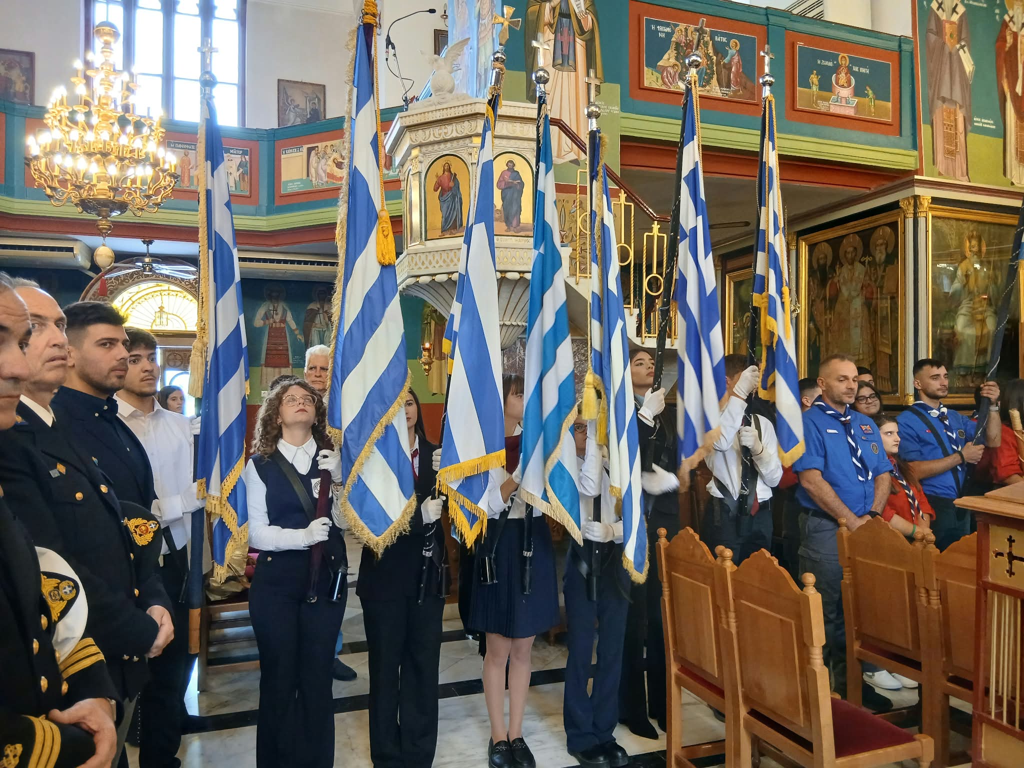 28η Οκτωβρίου στο Αίγιο: Μήνυμα ενότητας από τον Μητροπολίτη Ιερώνυμο ΦΩΤΟ 13 28η Οκτωβρίου στο Αίγιο: Μήνυμα ενότητας από τον Μητροπολίτη Ιερώνυμο ΦΩΤΟ