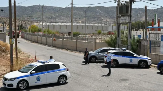 Ριγανόκαμπος: Εξαρθρώθηκε συμμορία για «χτυπήματα» σε 25 σπίτια και εμπρησμό 12 Ριγανόκαμπος: Εξαρθρώθηκε συμμορία για «χτυπήματα» σε 25 σπίτια και εμπρησμό