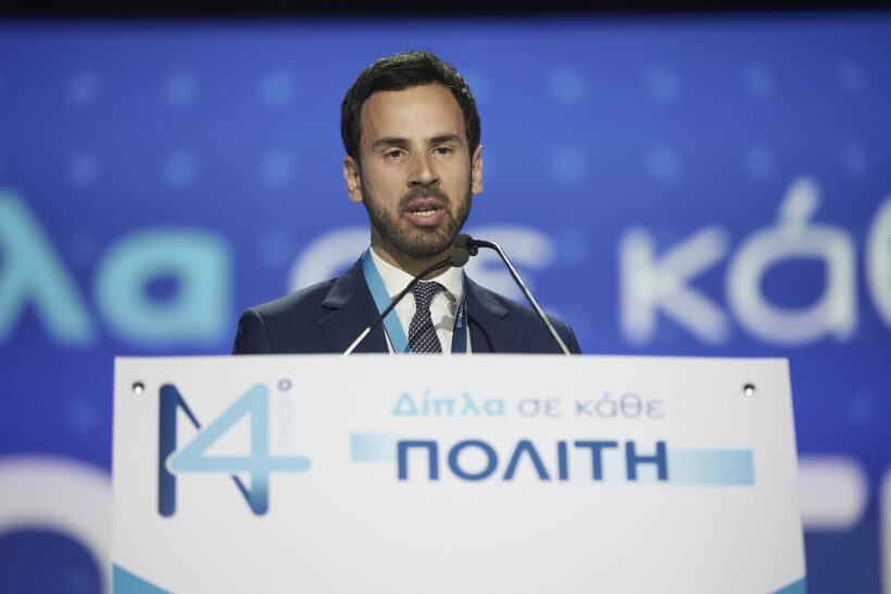 Αιχμές Ρωμανού κατά Τσίπρα με αναφορά σε ένθετο της «Αυγής» 4 Αιχμές Ρωμανού κατά Τσίπρα με αναφορά σε ένθετο της «Αυγής»