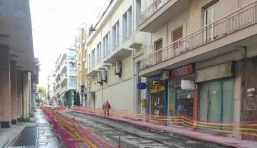 Πάτρα: Ξήλωσαν δρόμο μετά την ανάπλαση για να περάσουν φυσικό αέριο ΦΩΤΟ 4 Δρόμος στην Πάτρα ανοίγει ξανά μετά την ανάλυση φυσικού αερίου