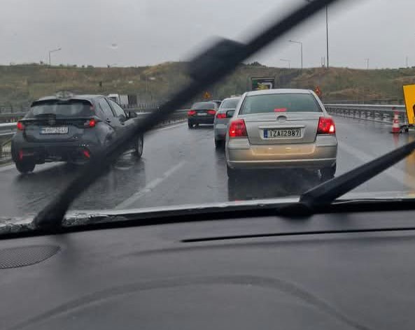 Καθημερινή κίνηση και καθυστερήσεις στην Περιμετρική οδό στην Πάτ…