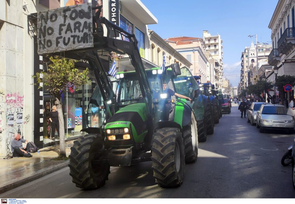Αχαΐα: Ξανά στους δρόμους οι αγρότες – Κινητοποιήσεις και μπλόκα σε Πάτρα, Αίγιο, Αχαγιά - Τι λένε στο Patrapress