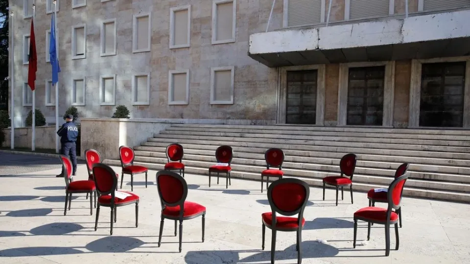 Νέες κινητοποιήσεις στην Αλβανία με τη συμμετοχή φοιτητών και εκπαιδευτικών ΦΩΤΟ
