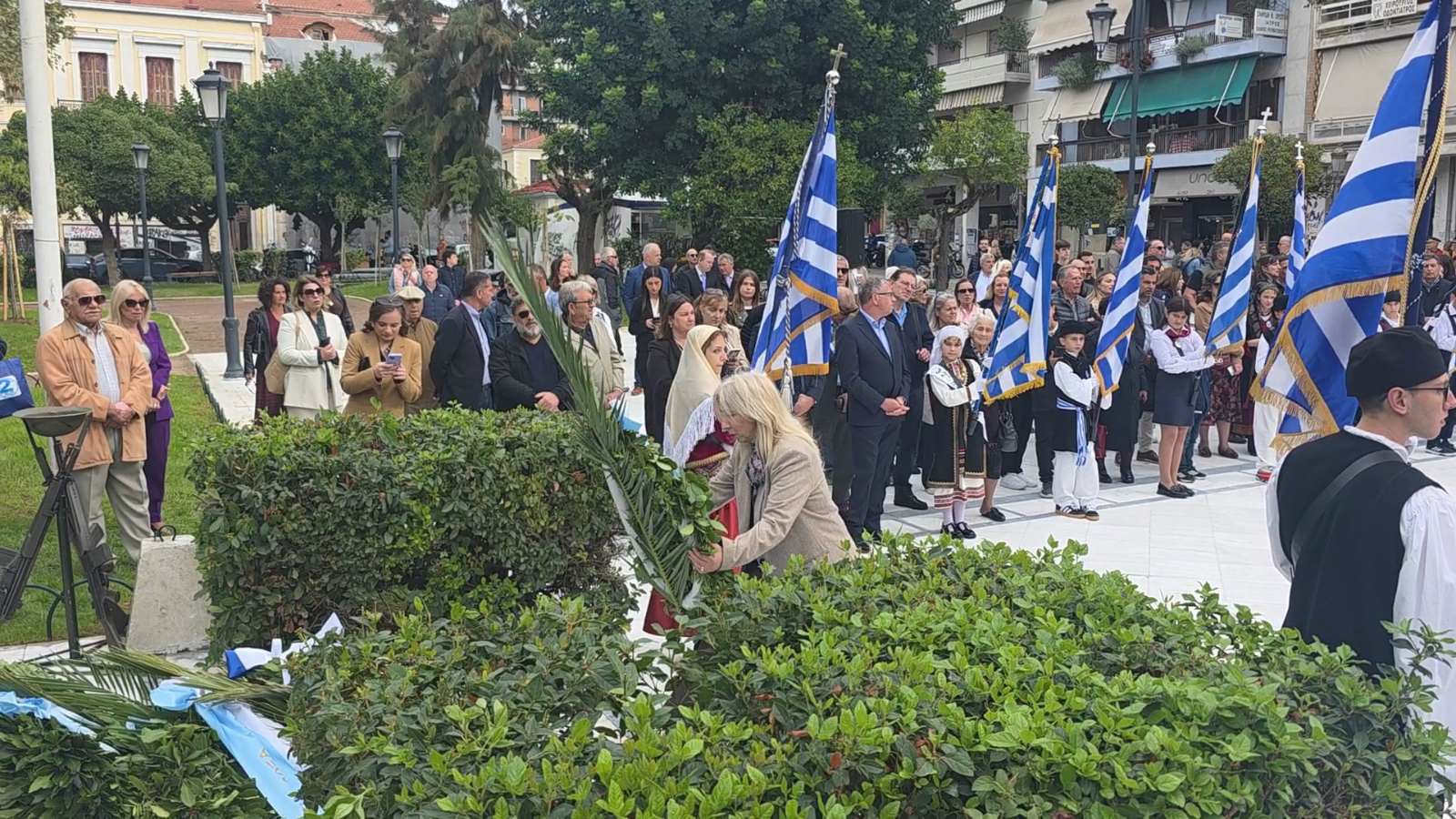 Στεφάνια σε Πάτρα και Δυτική Αχαΐα από τη Δημοτική Οργάνωση Πάτρας
