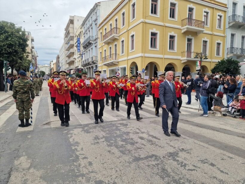 Πάτρα: Η μεγάλη στρατιωτική και μαθητική παρέλαση για την 28η Οκτωβρίου ΒΙΝΤΕΟ - ΦΩΤΟ