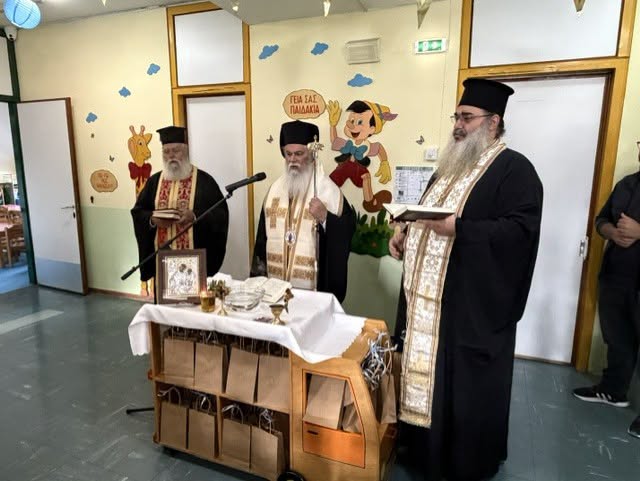 Τέλεση αγιασμού και επισκέψεις από τον Μητροπολίτη Καλαβρύτων και Αιγιαλείας Ιερώνυμο ΦΩΤΟ