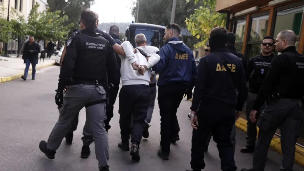 Φονική έκρηξη στην Πλάκα: Πότε θα απολογηθούν οι τρεις συλληφθέντες
