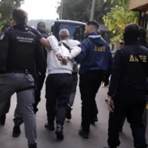 Φονική έκρηξη στην Πλάκα: Πότε θα απολογηθούν οι τρεις συλληφθέντες 1 Φονική έκρηξη στην Πλάκα: Πότε θα απολογηθούν οι τρεις συλληφθέντες