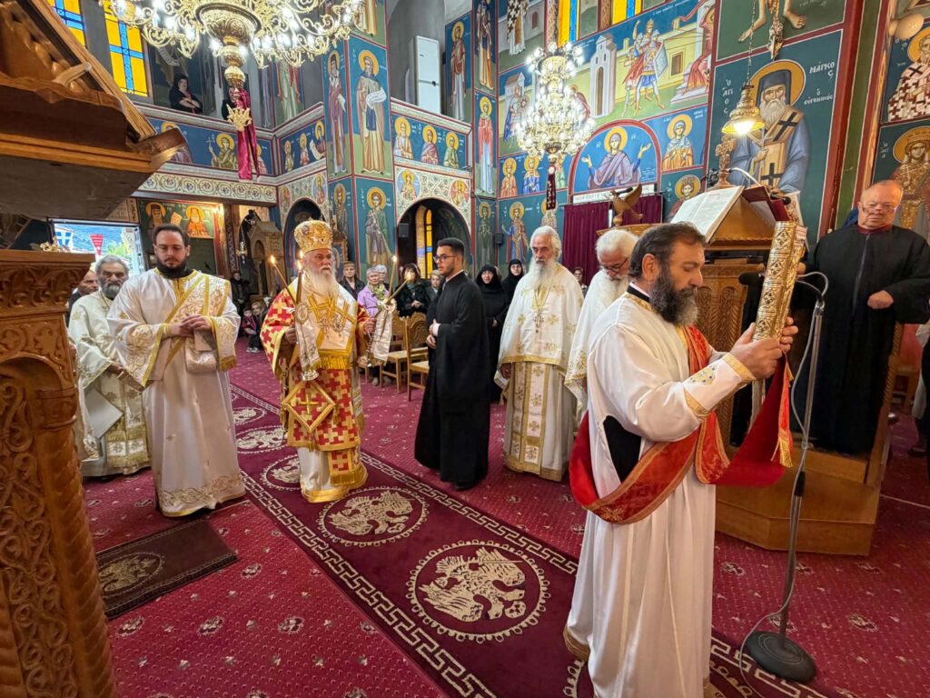 Συλίβαινα: Χειροτονία νέου Πρεσβυτέρου και βράβευση Ιερέα ΦΩΤΟ