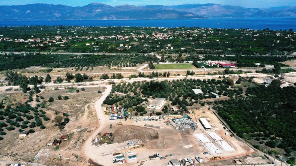 Αίγιο: Προσγυφή σε Αστυνομία και Εισαγγελία - Για «παράνομη» εναπόθεση απορριμμάτων σε «χωματερή» που απειλεί έξι χωριά ΦΩΤΟ 7 Αίγιο: Προσγυφή σε Αστυνομία και Εισαγγελία - Για «παράνομη» εναπόθεση απορριμμάτων σε «χωματερή» που απειλεί έξι χωριά ΦΩΤΟ