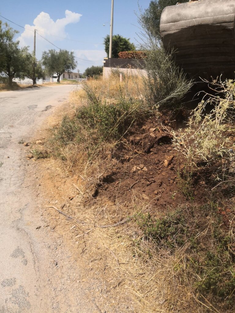 Καλλιθέα: Χαλικοστρώσεις, διανοίξεις και νέος φωτισμός από τον δήμο ΦΩΤΟ 5 Καλλιθέα: Χαλικοστρώσεις, διανοίξεις και νέος φωτισμός από τον δήμο ΦΩΤΟ