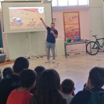 Η Πανελλήνια Ημέρα Σχολικού Αθλητισμού στο 4ο Γυμνάσιο Αιγίου ΦΩΤΟ 2 Η Πανελλήνια Ημέρα Σχολικού Αθλητισμού στο 4ο Γυμνάσιο Αιγίου ΦΩΤΟ