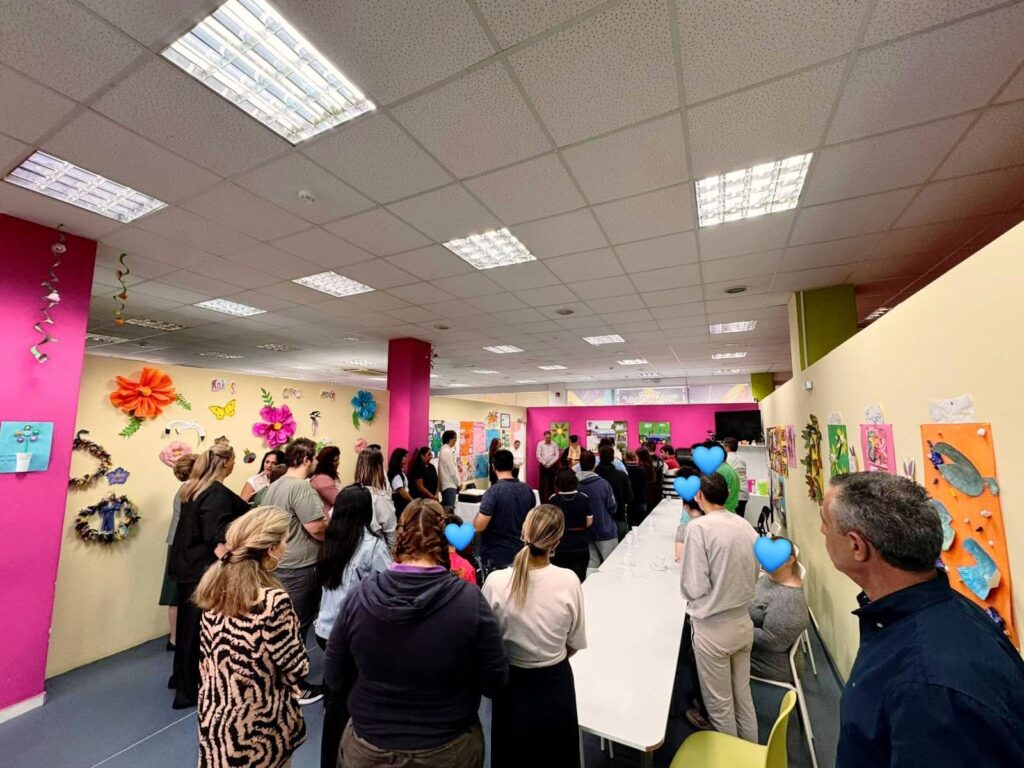 Αγιασμός στο ΚΔΑΠ ΑμεA «Η Μικρή Παρέα» στο Αίγιο ΦΩΤΟ 8 Αγιασμός στο ΚΔΑΠ ΑμεA «Η Μικρή Παρέα» στο Αίγιο ΦΩΤΟ