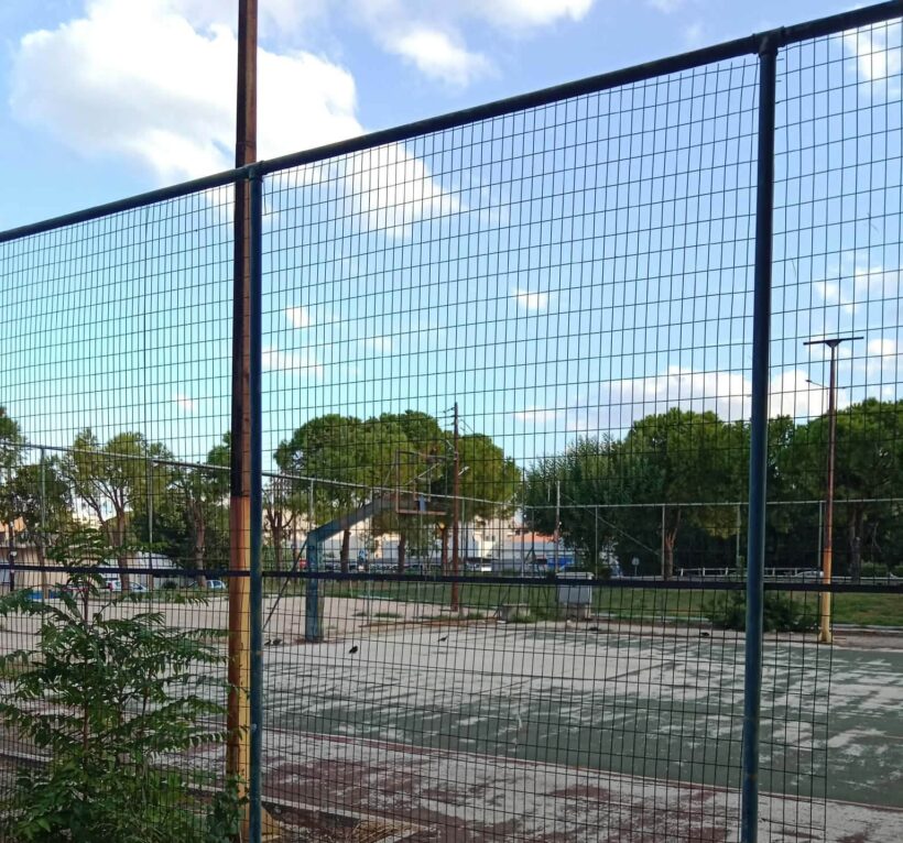 Πάτρα: Από γήπεδο… «κουφάρι» – Εικόνες εγκατάλειψης στις Ελ. Βενιζέλου και Γ. Παπανδρέου ΦΩΤΟ 4 Πάτρα: Από γήπεδο… «κουφάρι» – Εικόνες εγκατάλειψης στις Ελ. Βενιζέλου και Γ. Παπανδρέου ΦΩΤΟ