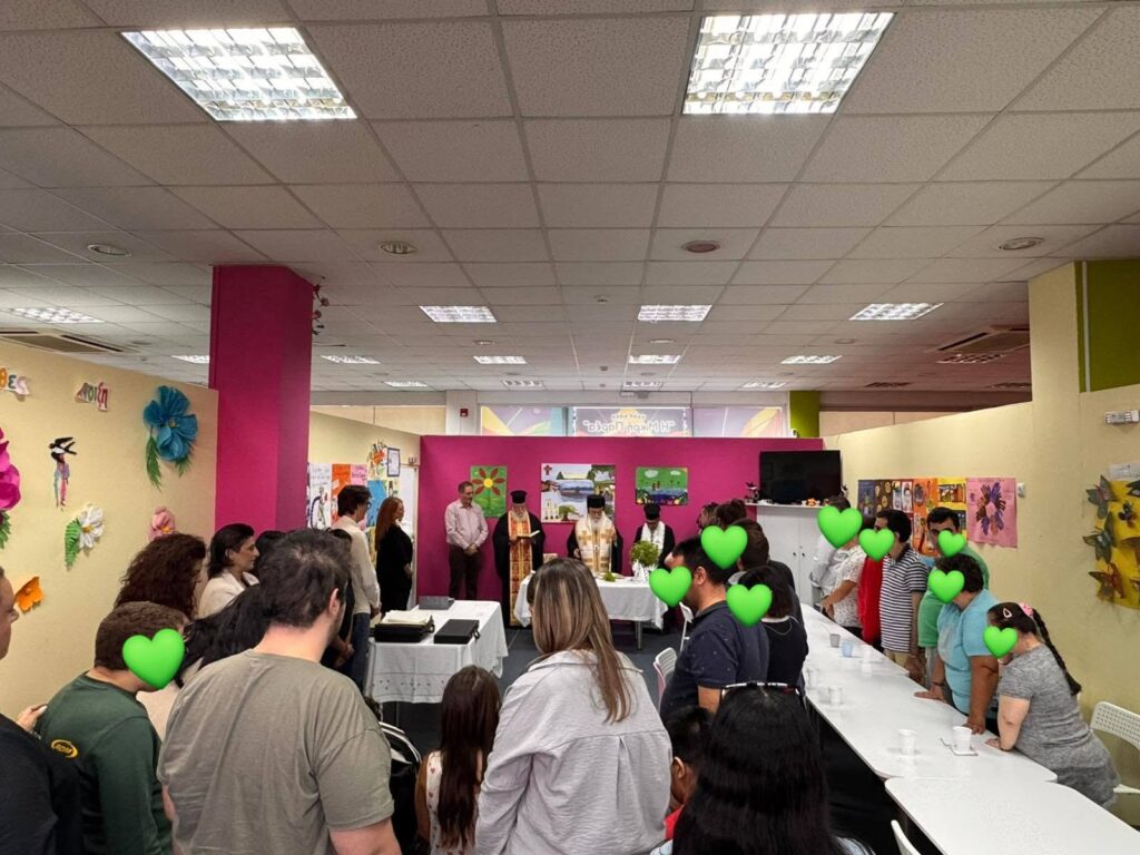 Αγιασμός στο ΚΔΑΠ ΑμεA «Η Μικρή Παρέα» στο Αίγιο ΦΩΤΟ