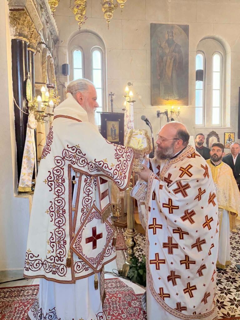 Tέλεση μνημόσυνου του Αριστείδη Ρωμανού στα Βαλιμίτικα Αιγίου από Ιερώνυμο ΦΩΤΟ