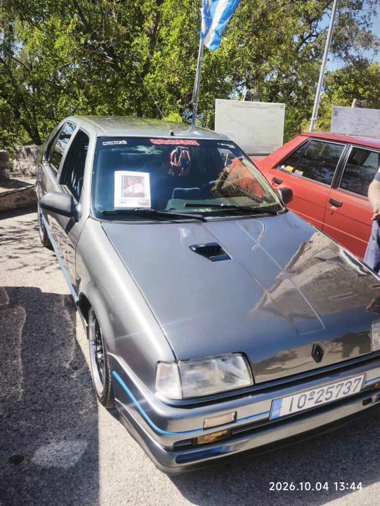 Ο Σύλλογος Ιστορικών Οχημάτων στην παρουσίαση του βιβλίου «Η Ζωή μου, στη λωρίδα προσπεράσματος» ΦΩΤΟ
