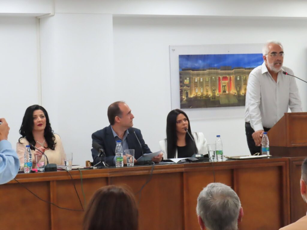 Η παρουσίαση του νέου βιβλίου της Πηνελόπης Λαμπούση στην Πάτρα ΦΩΤΟ