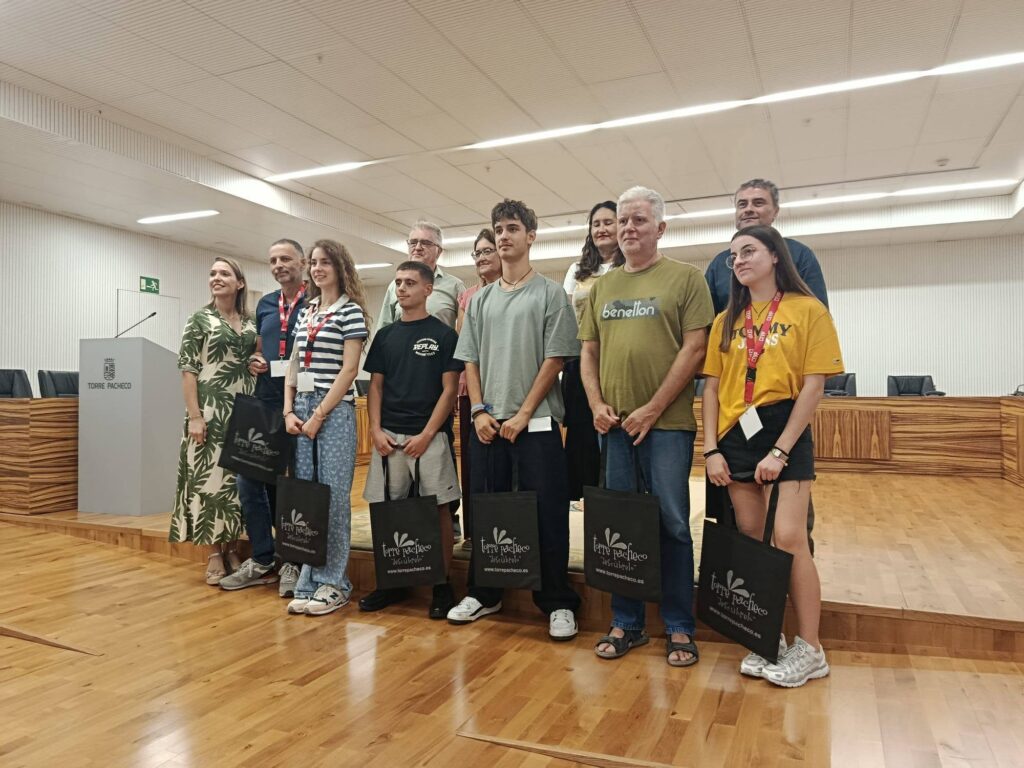 Στην Ισπανία για την Τεχνητή Νοημοσύνη στην Εκπαίδευση το 1ο ΓΕ.Λ. Αιγίου ΦΩΤΟ