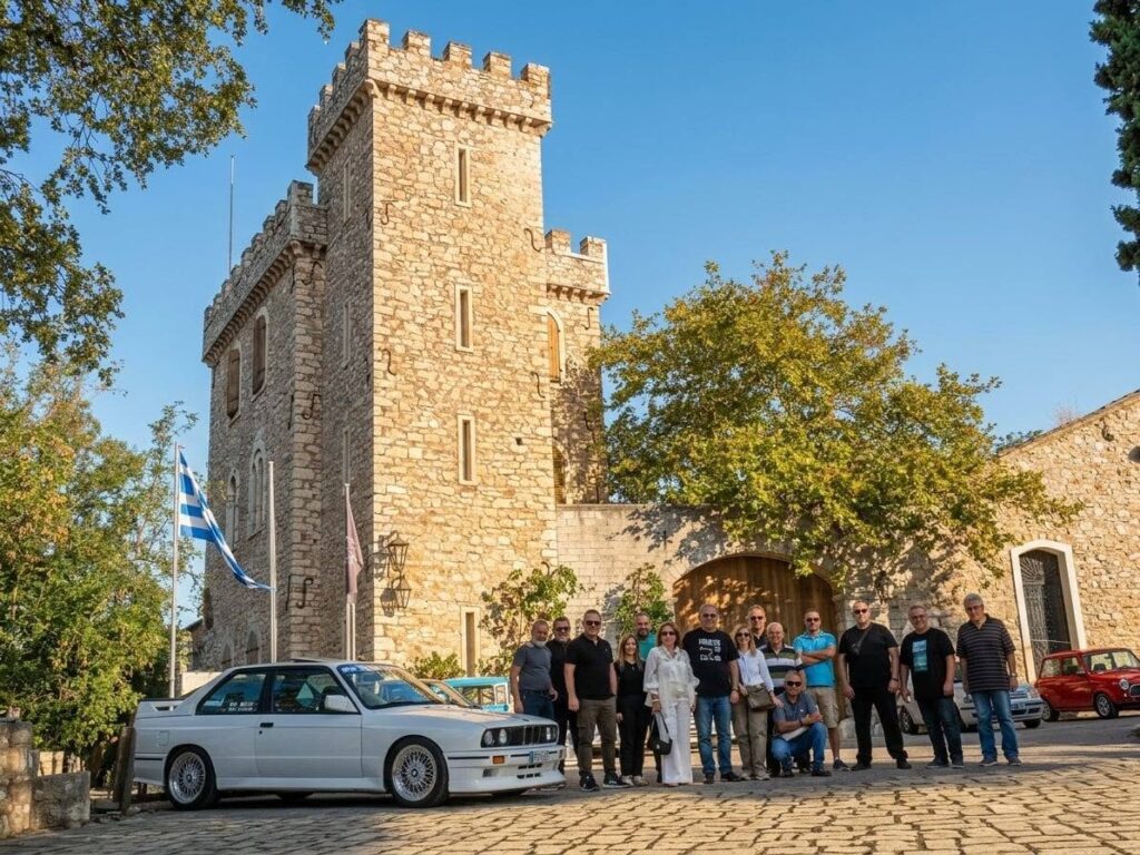 Ο Σύλλογος Ιστορικών Οχημάτων στην παρουσίαση του βιβλίου «Η Ζωή μου, στη λωρίδα προσπεράσματος» ΦΩΤΟ