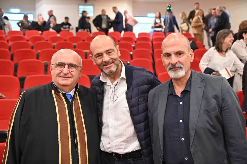 Ο Χαράλαμπος Μπονάνος στο νέο Προπτυχιακό ξενόγλωσσο του τμήματος Ιατρικής ΦΩΤΟ 7 Ο Χαράλαμπος Μπονάνος στο νέο Προπτυχιακό ξενόγλωσσο του τμήματος Ιατρικής ΦΩΤΟ