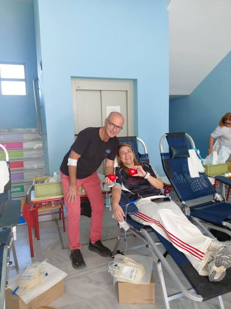 Εθελοντική αιμοδοσία στο Δημοτικό σχολείο Βραχναιίκων ΦΩΤΟ