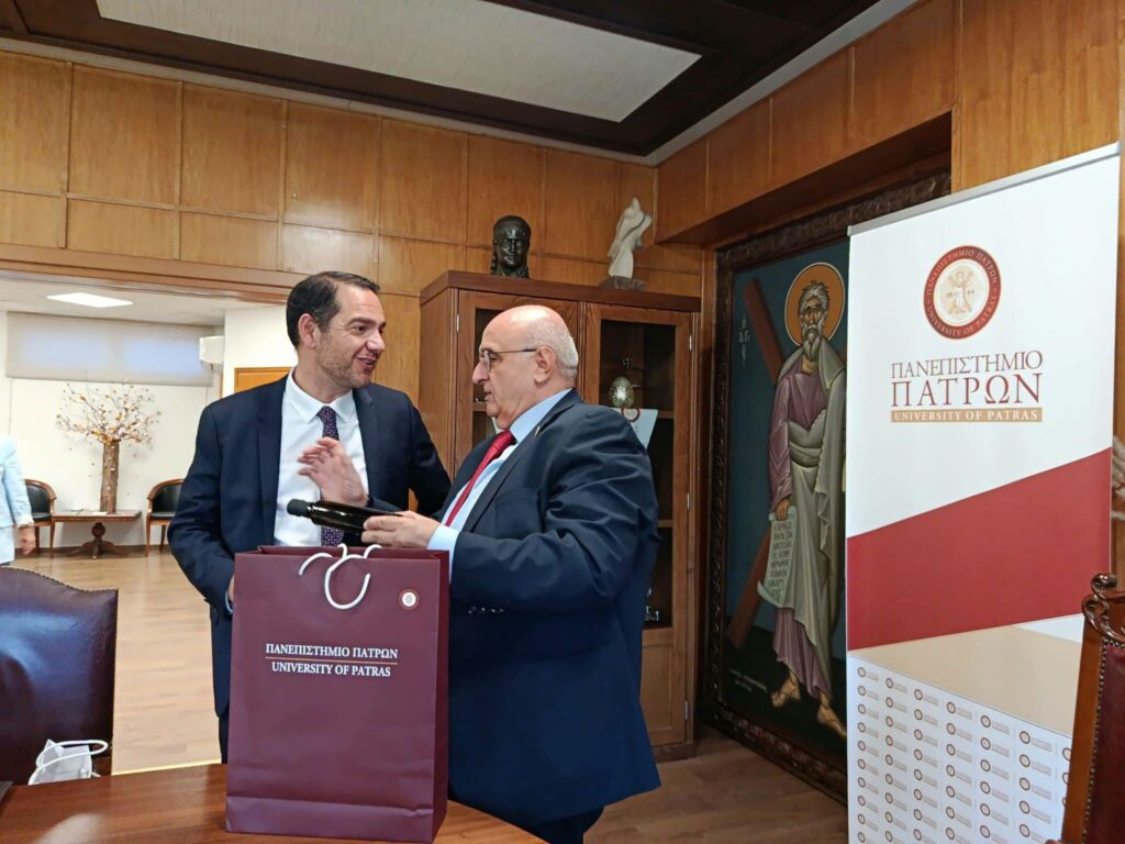 Πάτρα: Στο Πανεπιστήμιο ο πρέσβης της Γαλλίας είδε τον πρύτανη Χρήστο Μπούρα ΒΙΝΤΕΟ-ΦΩΤΟ