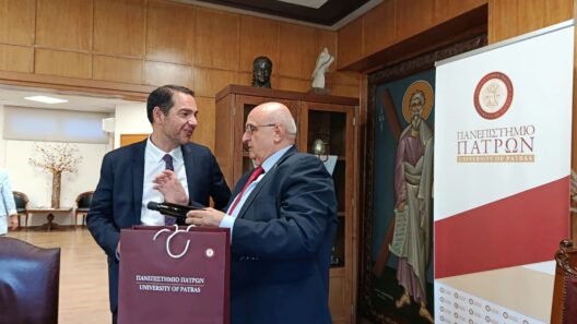 Πάτρα: Στο Πανεπιστήμιο ο πρέσβης της Γαλλίας είδε τον πρύτανη Χρήστο Μπούρα ΒΙΝΤΕΟ-ΦΩΤΟ