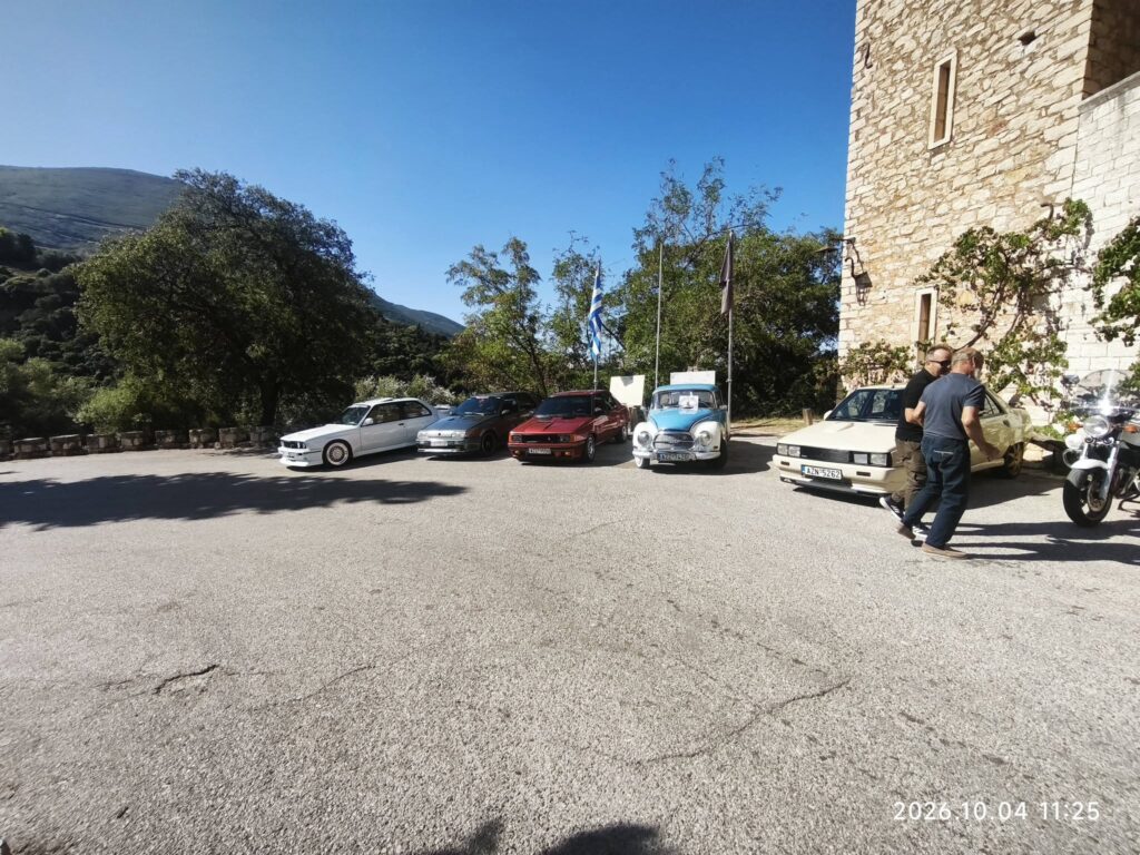 Ο Σύλλογος Ιστορικών Οχημάτων στην παρουσίαση του βιβλίου «Η Ζωή μου, στη λωρίδα προσπεράσματος» ΦΩΤΟ