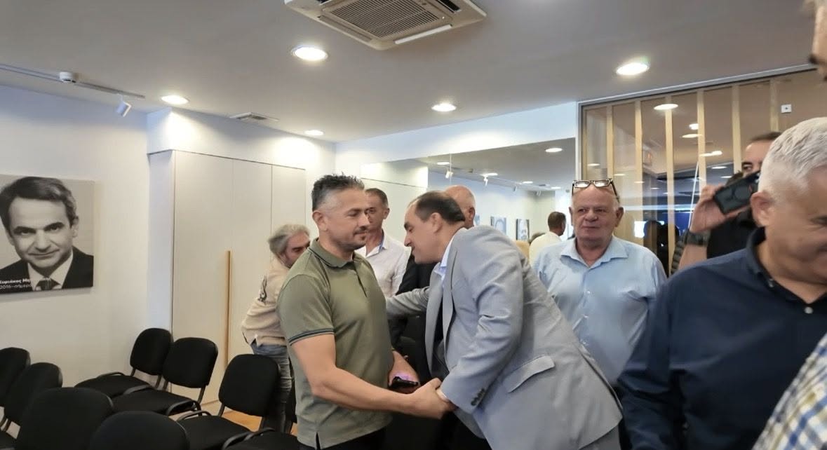 Πάτρα: Στην ΝΔ Αχαΐας ο υφυπουργός Πολιτικής Προστασίας Κώστας Κατσαφάδος ΦΩΤΟ 11 Πάτρα: Στην ΝΔ Αχαΐας ο υφυπουργός Πολιτικής Προστασίας Κώστας Κατσαφάδος ΦΩΤΟ