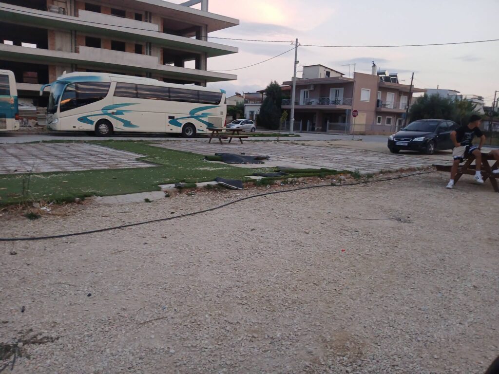 Αχαγιά: Ξήλωσαν κεντρική Παιδική χαρά προκαλώντας έντονες αντιδράσεις ΦΩΤΟ
