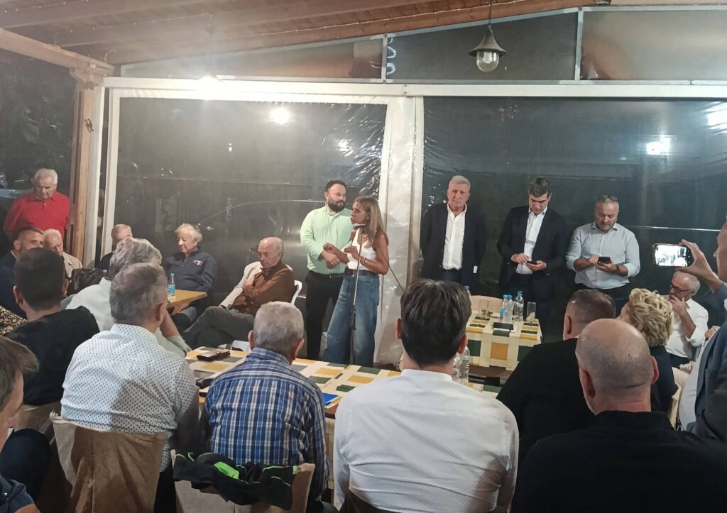 Αιγιάλεια: Το πρόγραμμα του ΠΑΣΟΚ παρουσίασε ο Θανάσης Γλαβίνας ΒΙΝΤΕΟ-ΦΩΤΟ