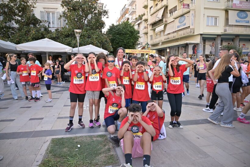 Στον Νυχτερινό Ημιμαραθώνιο μαθητές Δημοτικού στην Πάτρα ΦΩΤΟ