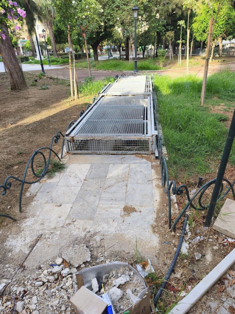 Πάτρα: Ανυπαρξία δημόσιων τουαλετών στις τέσσερις κεντρικές πλατείες ΦΩΤΟ