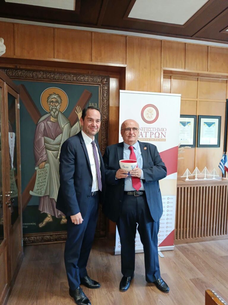Πάτρα: Στο Πανεπιστήμιο ο πρέσβης της Γαλλίας είδε τον πρύτανη Χρήστο Μπούρα ΒΙΝΤΕΟ-ΦΩΤΟ