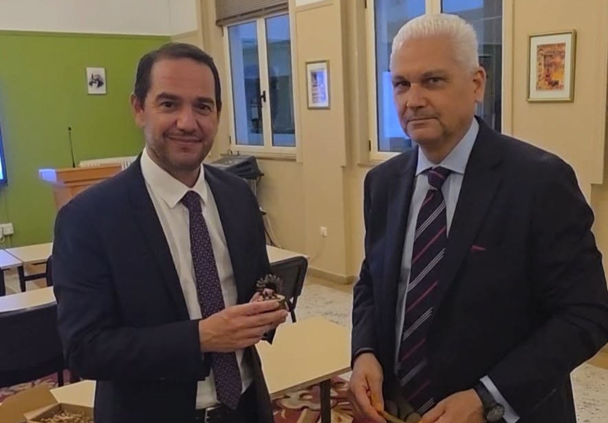 Αχαΐα: Συνάντηση Ζαΐμη με τον Γάλλο πρέσβη για συνεργασία ΦΩΤΟ