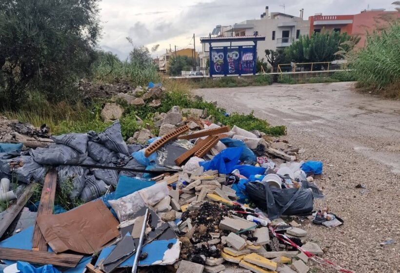 Μποζαΐτικα: Θέα από το τρένο χωματερή και μπαζότοπος ΦΩΤΟ