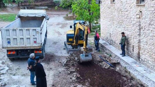 Ομπλός: Αναμόρφωση και πλακόστρωση του προαυλίου στην Μονή ΦΩΤΟ 14 Ομπλός: Αναμόρφωση και πλακόστρωση του προαυλίου στην Μονή ΦΩΤΟ