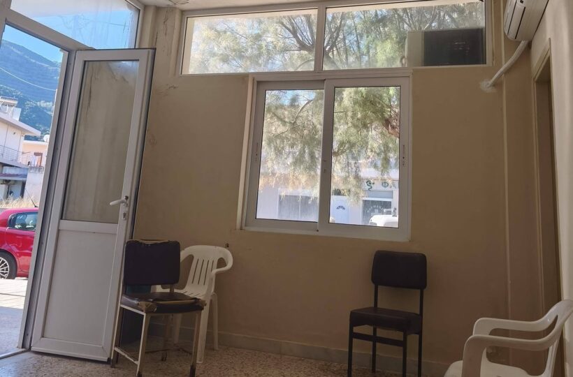 Ψαθόπυργος: Ανθυγιεινές συνθήκες στο Αγροτικό Ιατρείο ΦΩΤΟ 4 Ανθυγείνες σύνθεκες στο αγροτικό ιατρείο του Ψαθόπυργου
