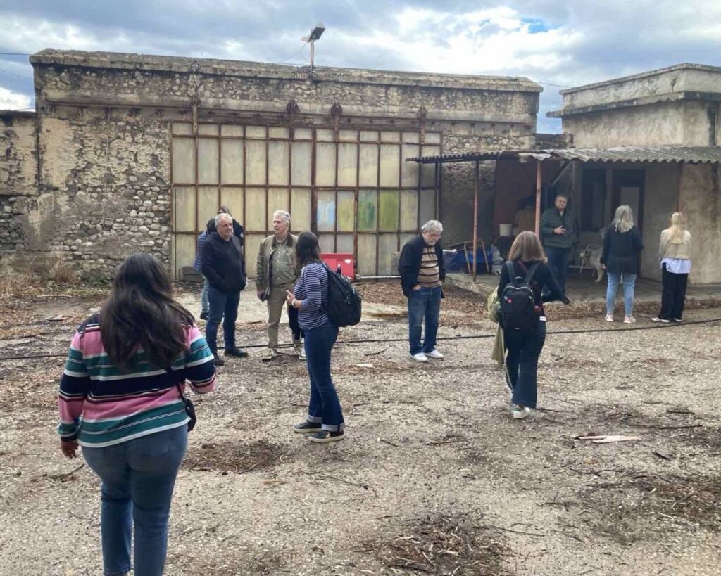 Επίσκεψη ευρωπαίων στην Παλαιά Χαρτοποιία Αιγίου ΦΩΤΟ