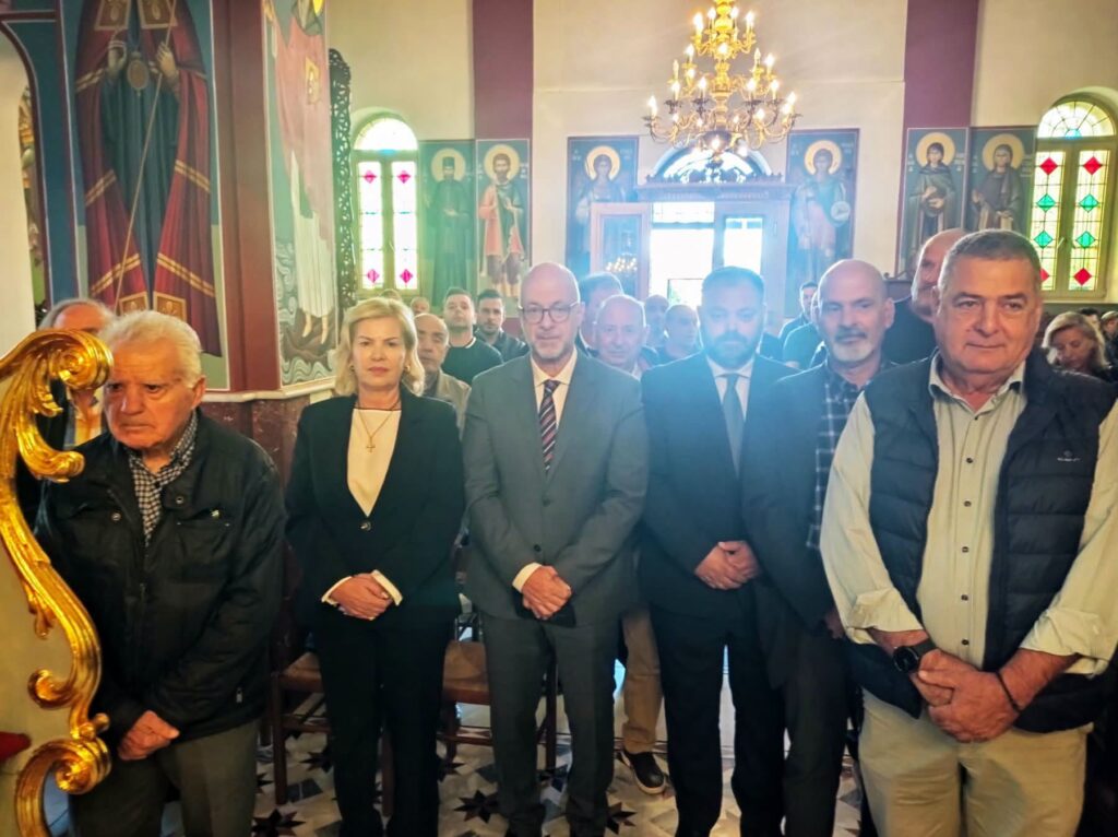Εορτασμός του Αγίου Λογγίνου, με ιερείς και πιστούς