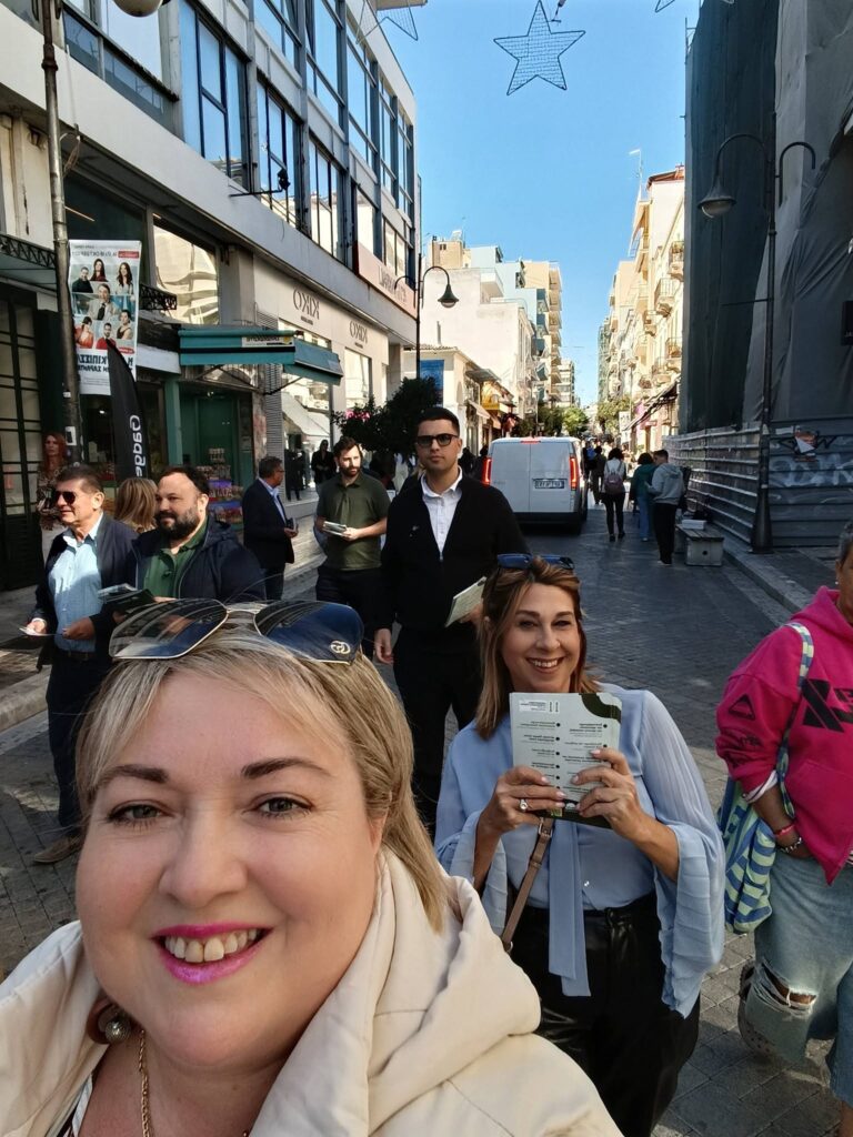 Πάτρα: Περιοδεία του ΠΑΣΟΚ με Κωνσταντινίδη στο εμπορικό κέντρο ΦΩΤΟ