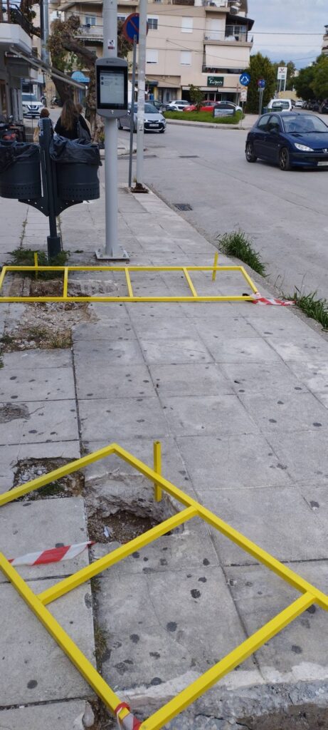 Πάτρα: Ζητήματα ασφάλειας για πεζούς σε στάση του Αστικού ΦΩΤΟ 6 Πάτρα: Ζητήματα ασφάλειας για πεζούς σε στάση του Αστικού ΦΩΤΟ