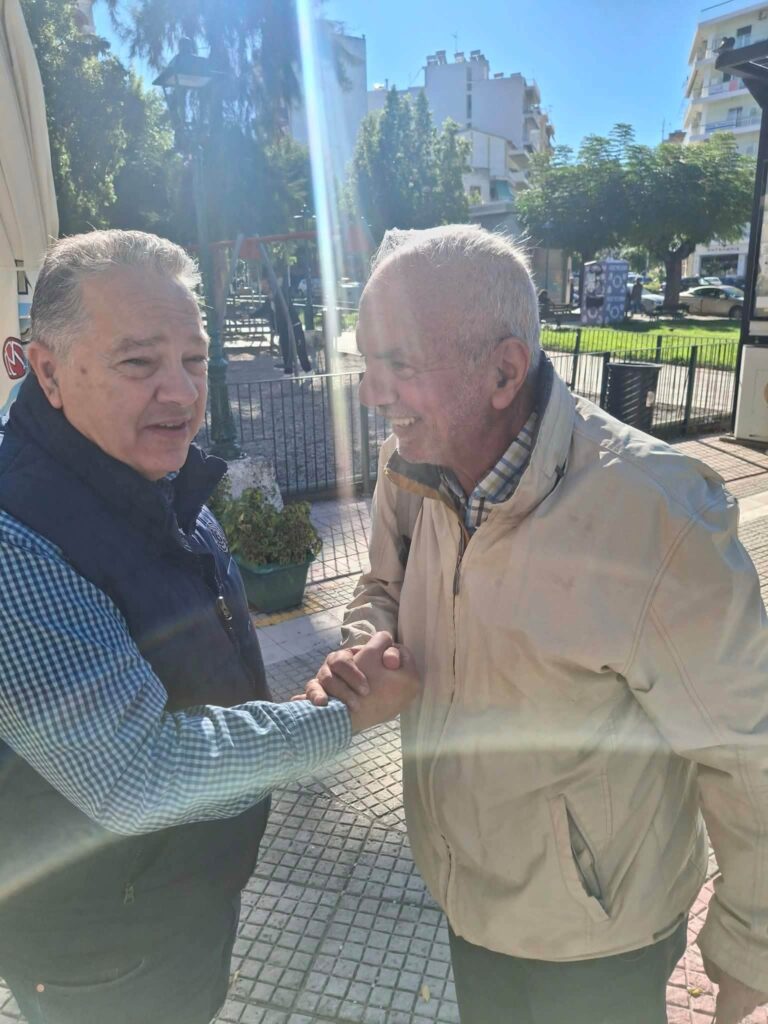 Πάτρα: Περιοδεία Σβόλη στη γειτονιά της Αγίας Σοφίας για τα παράπονα των κατοίκων ΦΩΤΟ